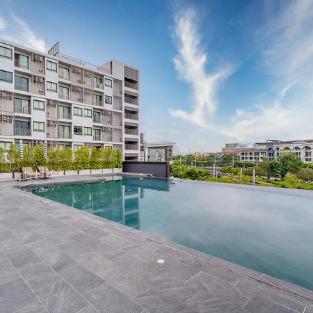 Thaya Hotel Банкок Екстериор снимка