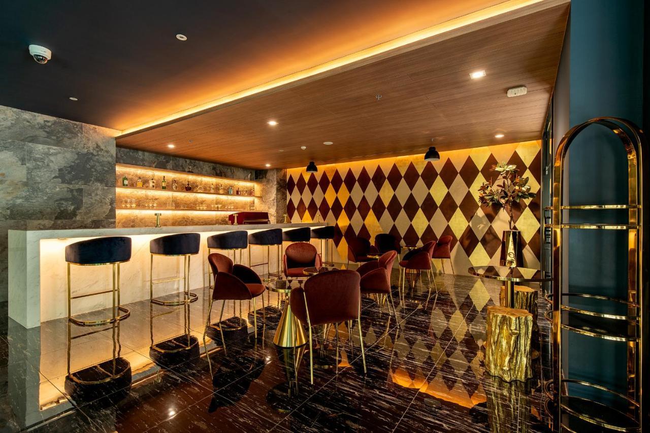 Thaya Hotel Банкок Екстериор снимка