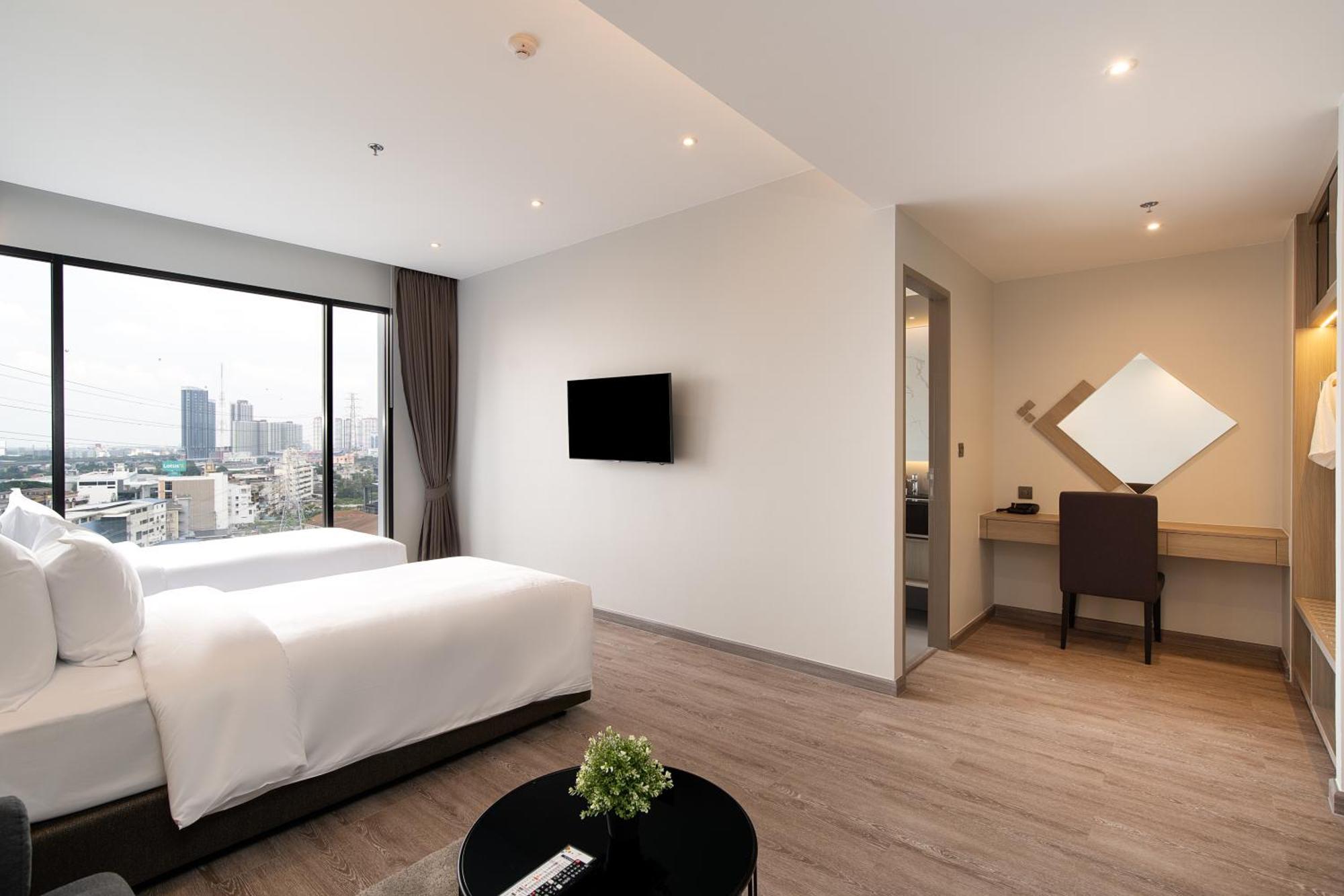 Thaya Hotel Банкок Екстериор снимка