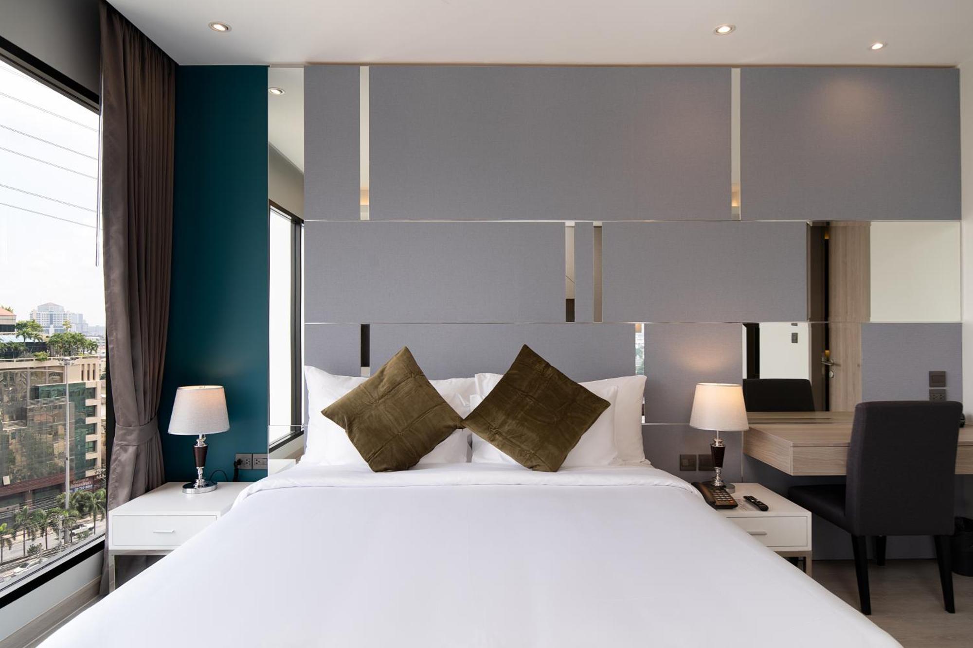 Thaya Hotel Банкок Екстериор снимка
