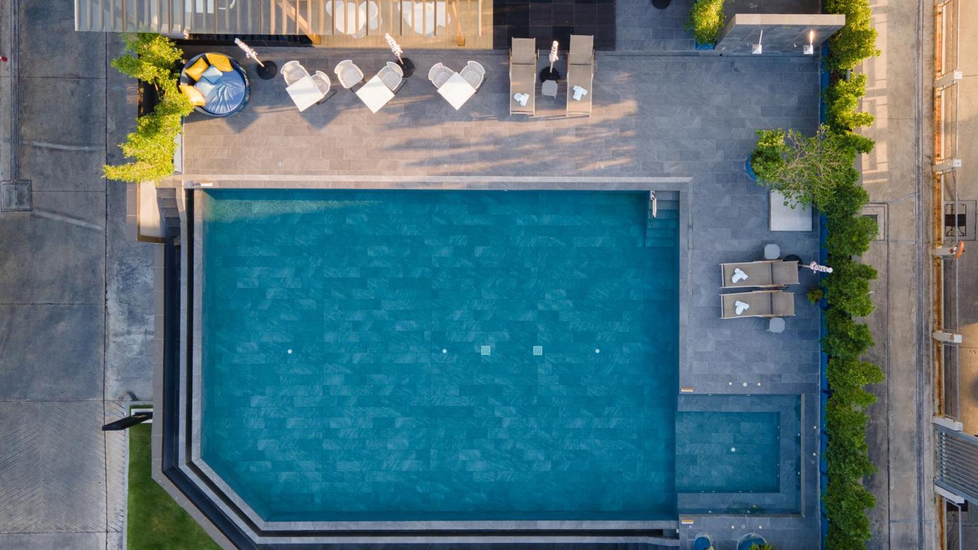 Thaya Hotel Банкок Екстериор снимка