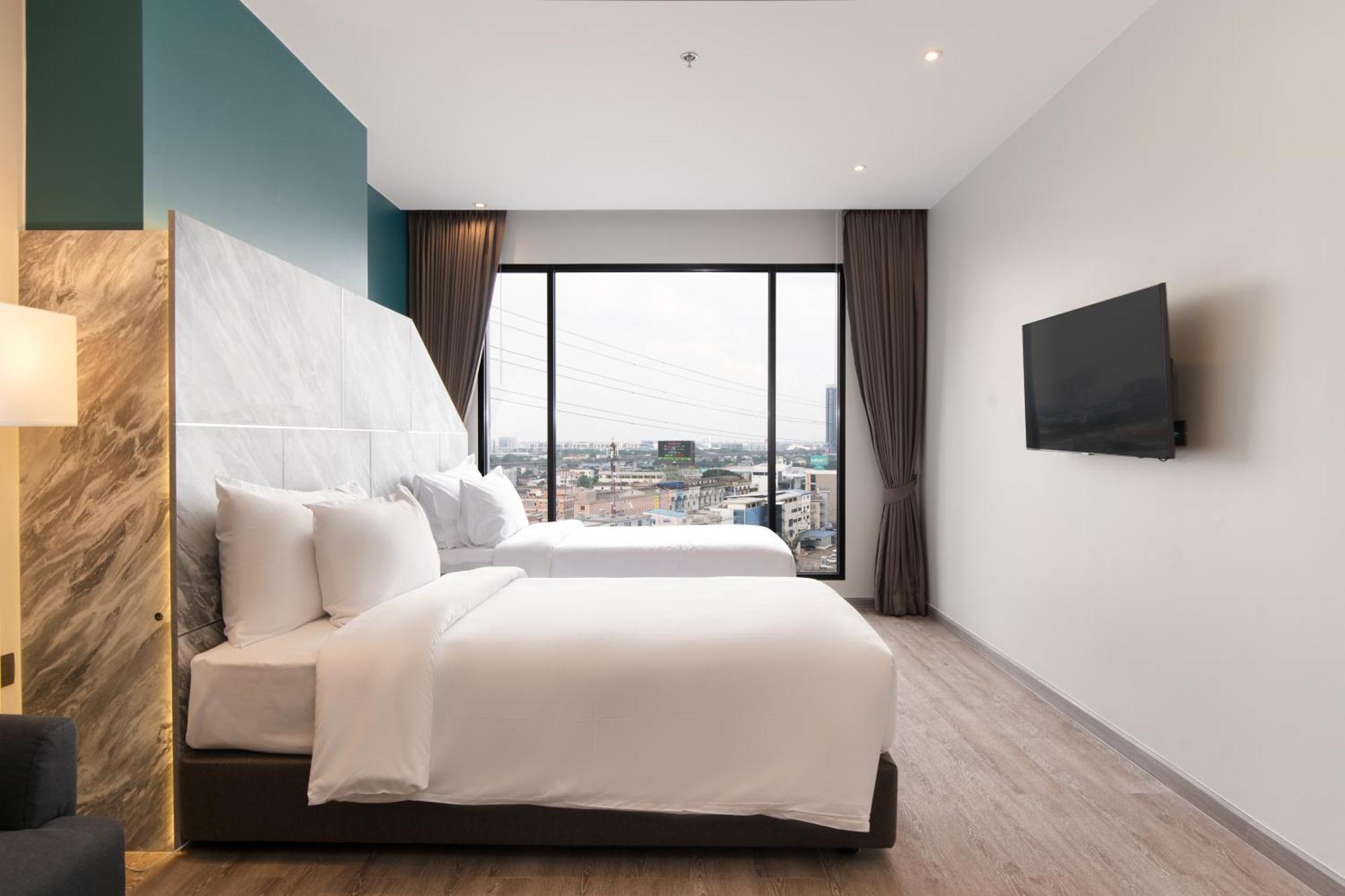 Thaya Hotel Банкок Екстериор снимка